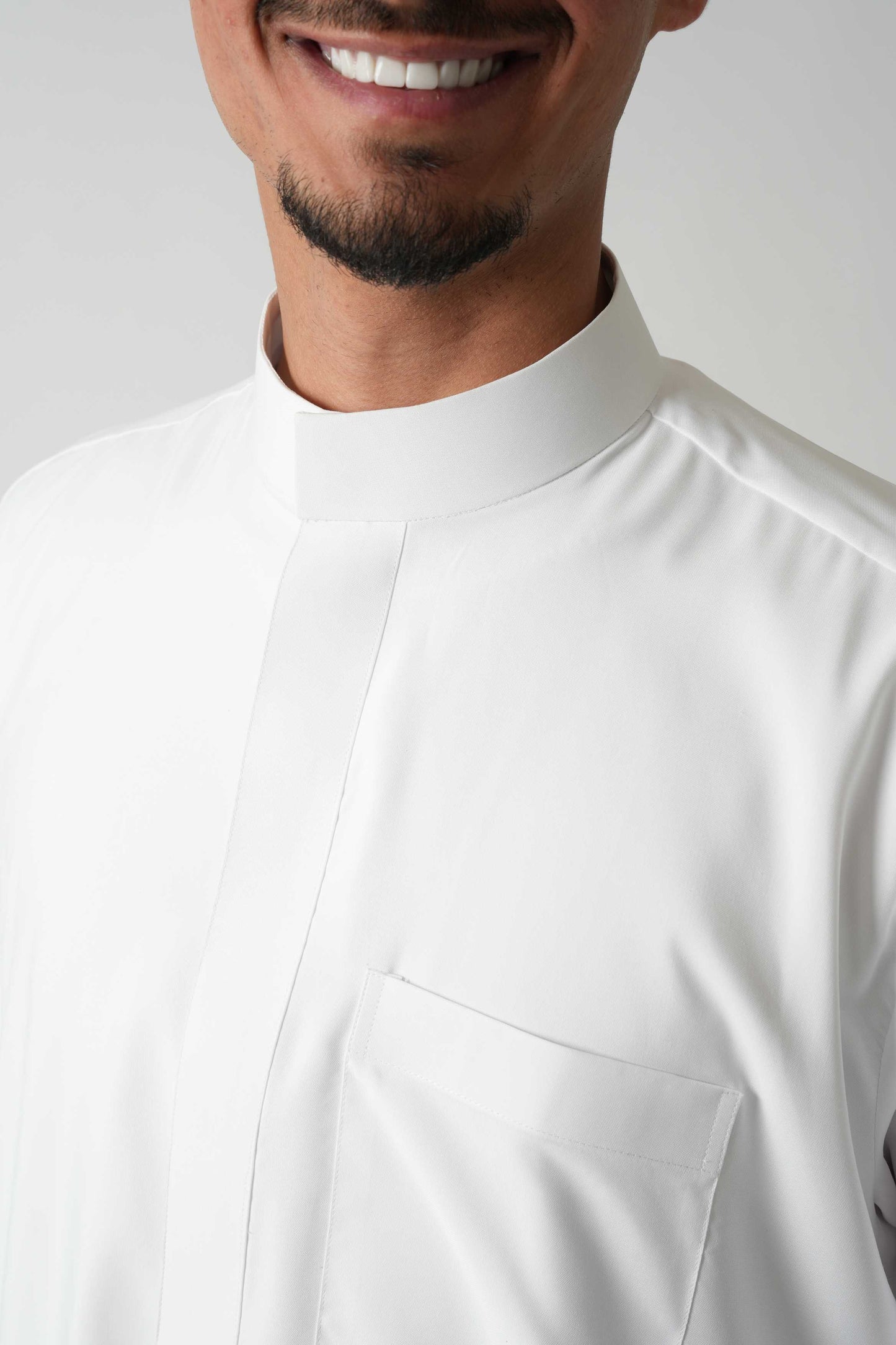 Saudi Kandoura – Erbe des Hejaz